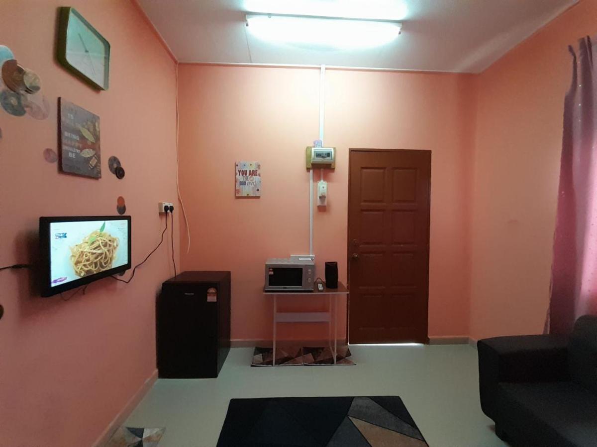 Guesthouse Mokteh Куала-Тренгану Екстер'єр фото