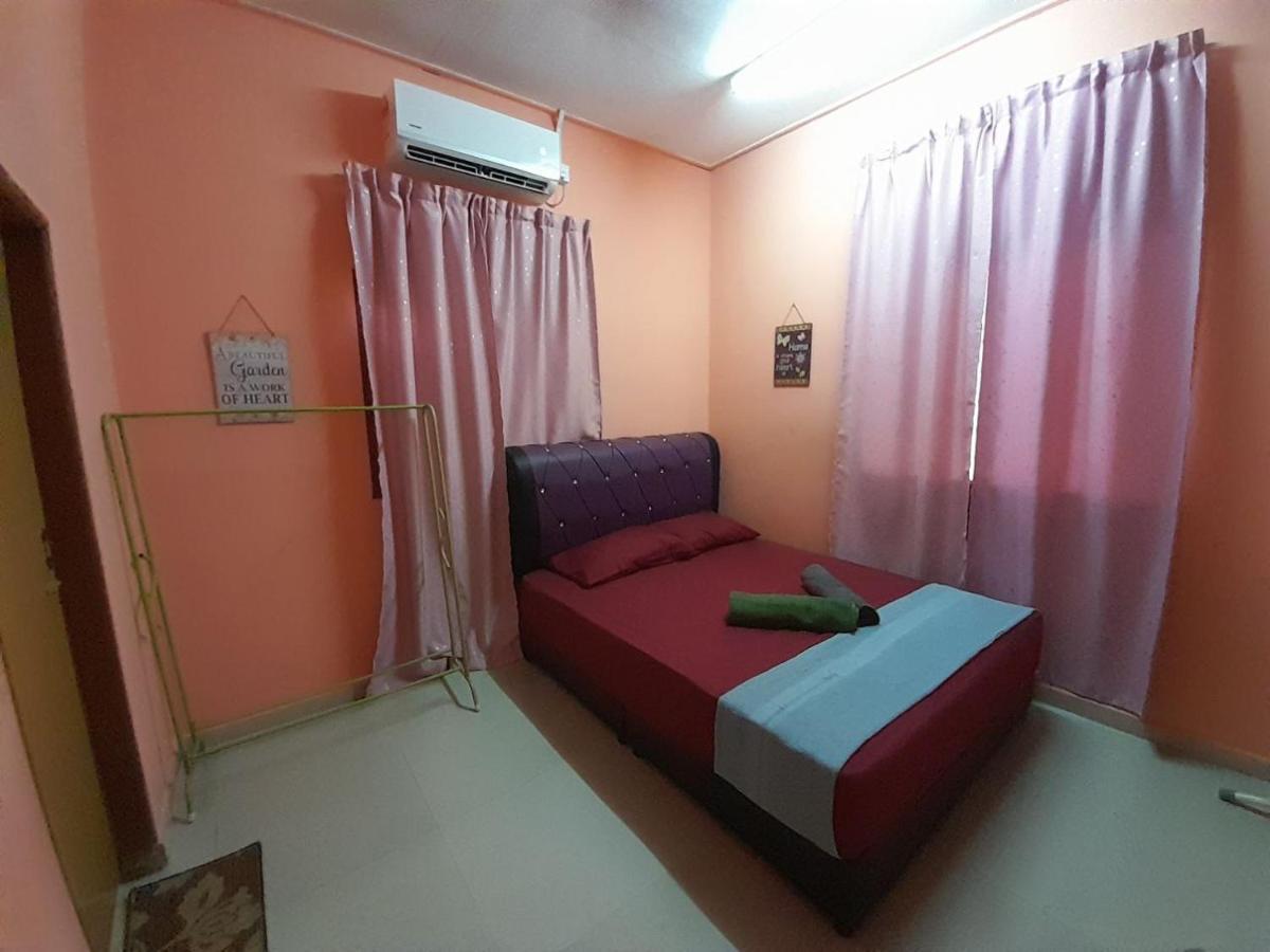 Guesthouse Mokteh Куала-Тренгану Екстер'єр фото